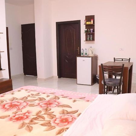 Salvador Dali Apartments عمان المظهر الخارجي الصورة