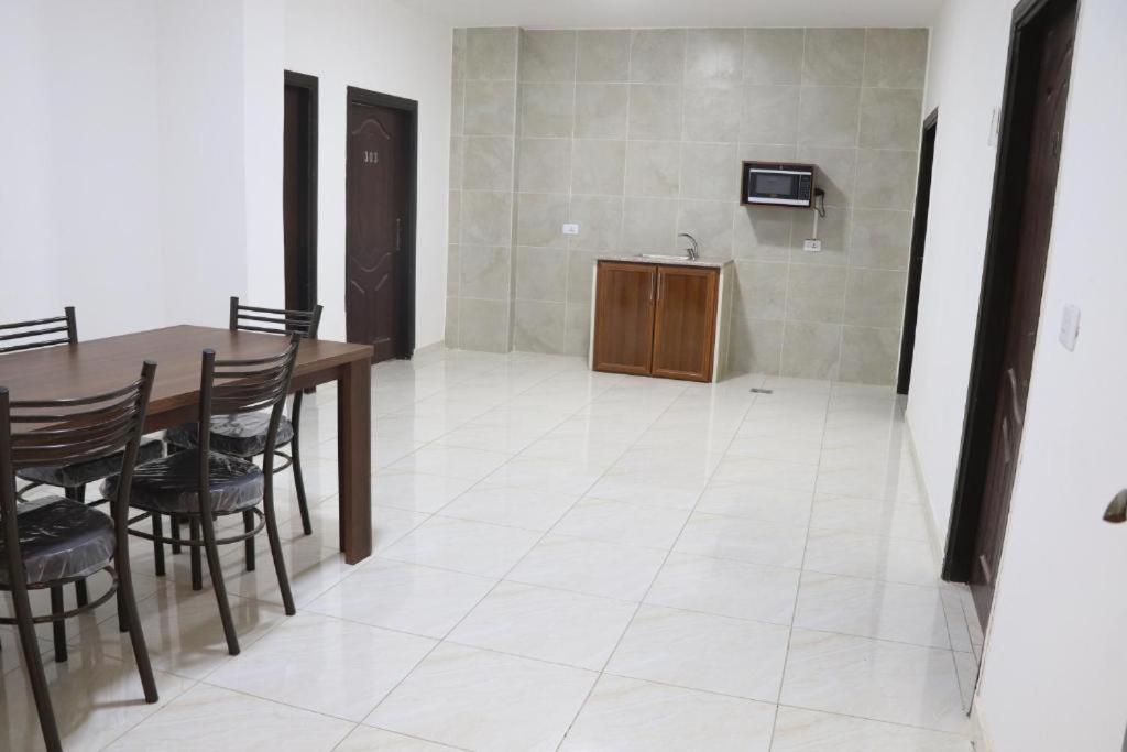 Salvador Dali Apartments عمان المظهر الخارجي الصورة