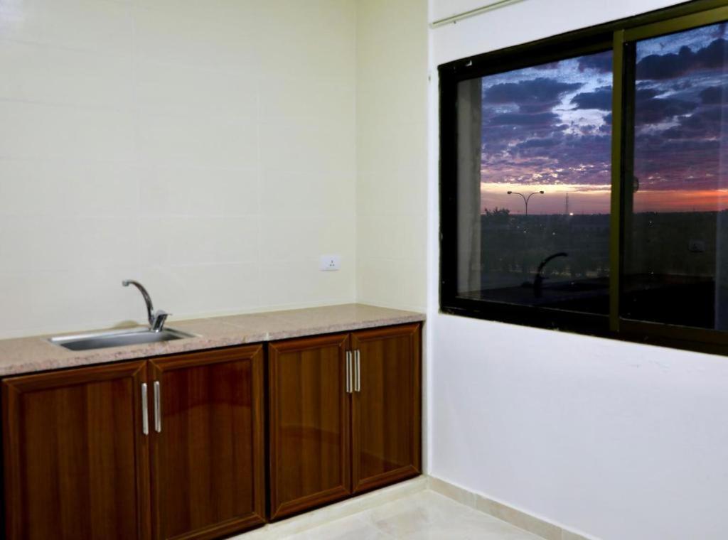Salvador Dali Apartments عمان المظهر الخارجي الصورة