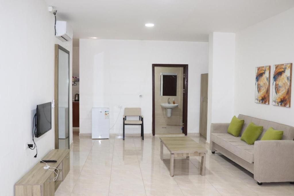 Salvador Dali Apartments عمان المظهر الخارجي الصورة