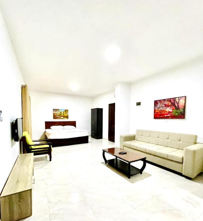 Salvador Dali Apartments عمان المظهر الخارجي الصورة
