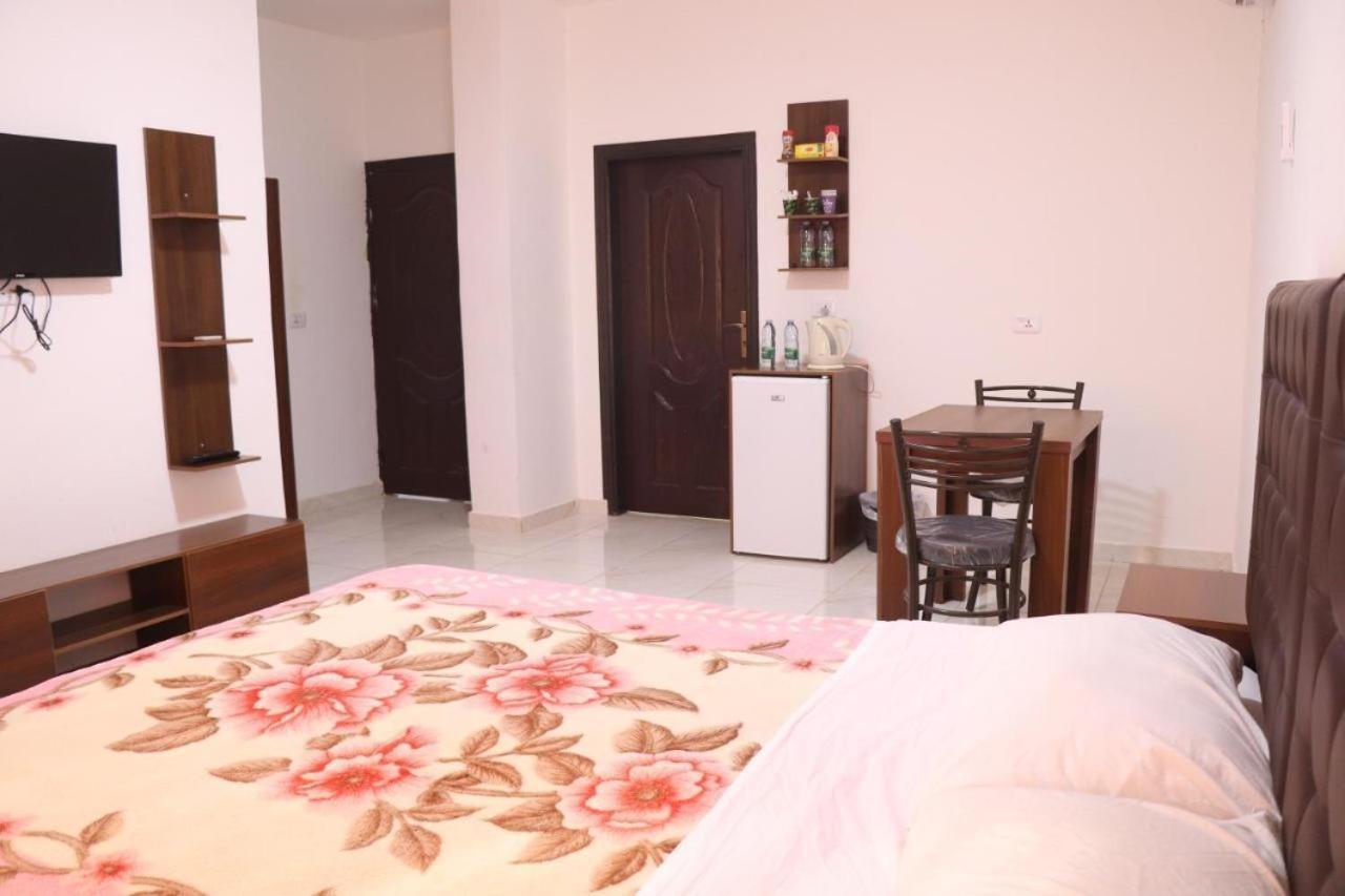 Salvador Dali Apartments عمان المظهر الخارجي الصورة